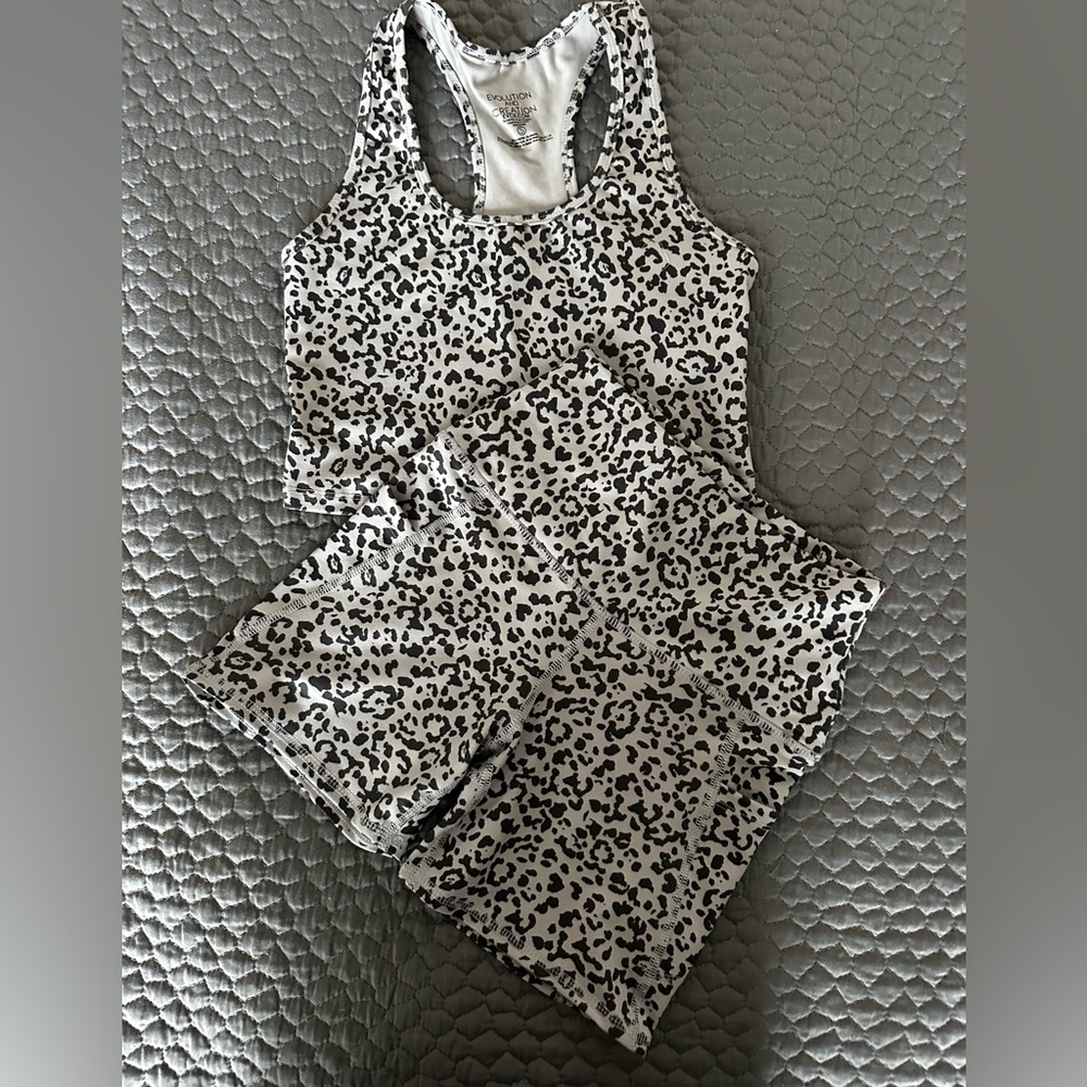 Evolution and Creation Yoga Tank and Shorts Set S
